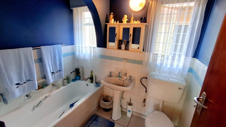 3 Bedroom Property for Sale in Vaalpark Free State